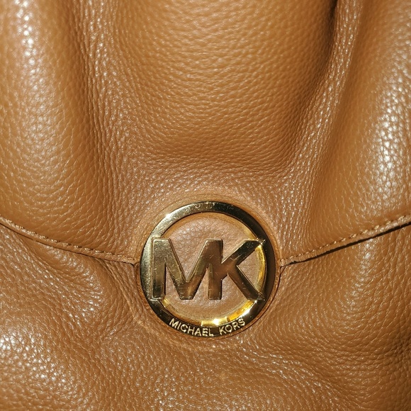Michael Kors purse - Picture 4 of 8
